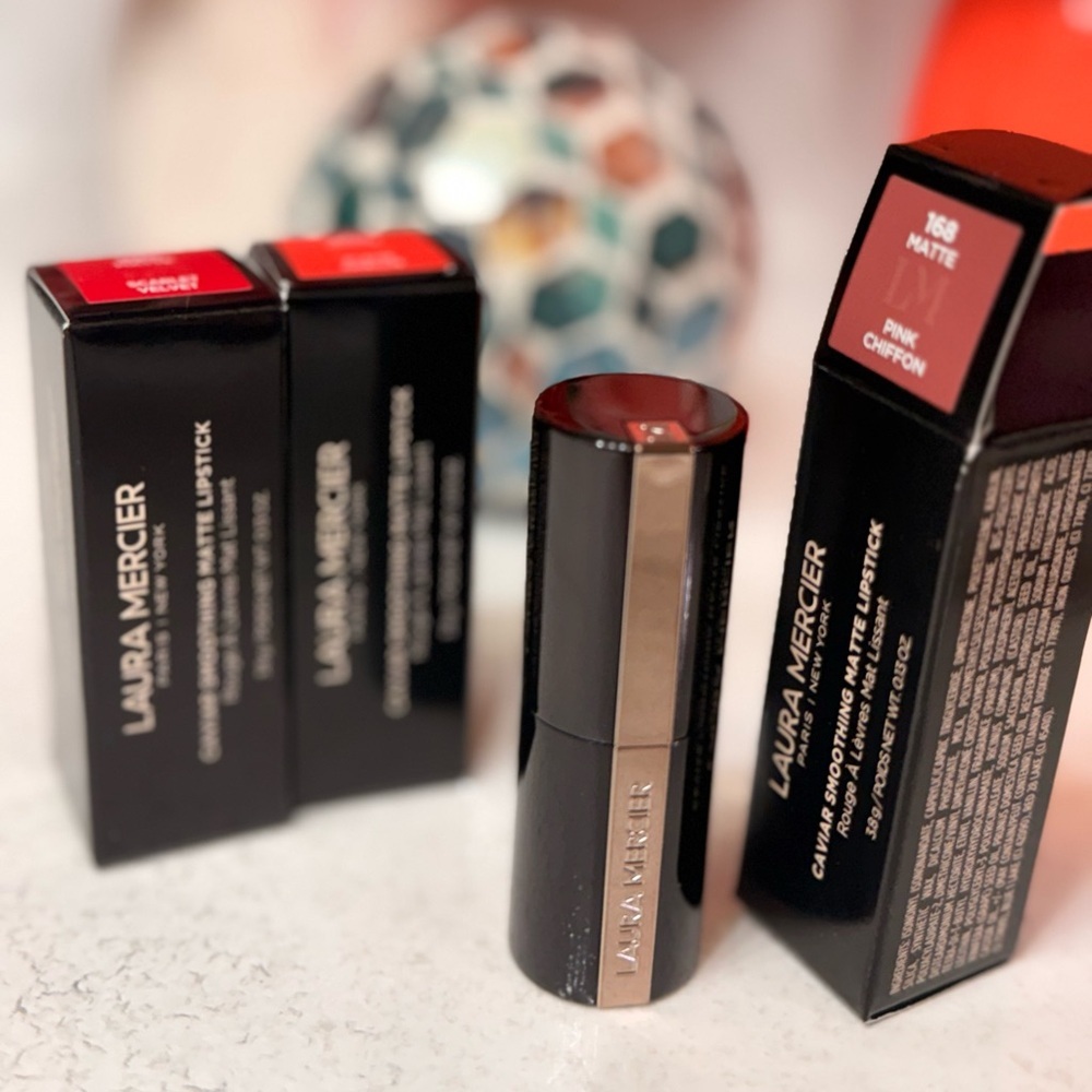 Laura Mercier Caviar Smoothing Matte Lipstick Bundle | New in Box